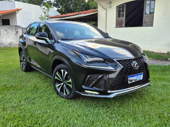 LEXUS NX 300 2.0 16V VVT-i TURBO GASOLINA F-SPORT 6A/T AWD